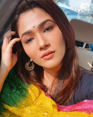 Ridhima Pandit (aka) Ridhimaa Pandit