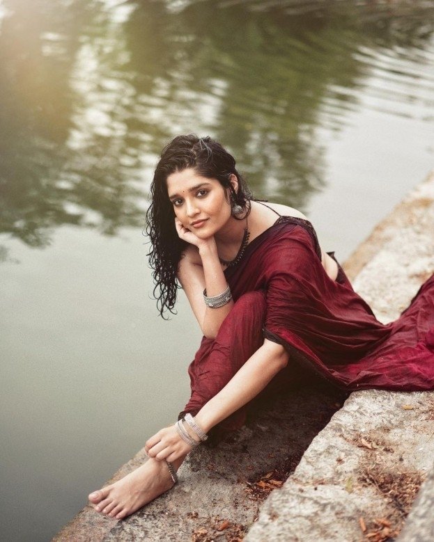 Ritika Singh Aka Ritika Mohan Singh Photos Stills And Images