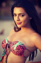 Ruhi Singh (aka) Ruhii Dilip Singh