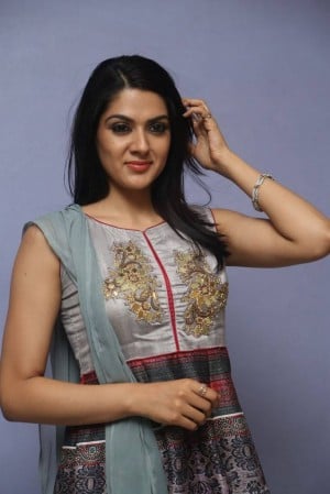 Sakshi Chaudhary (aka) SakshiChaudhary