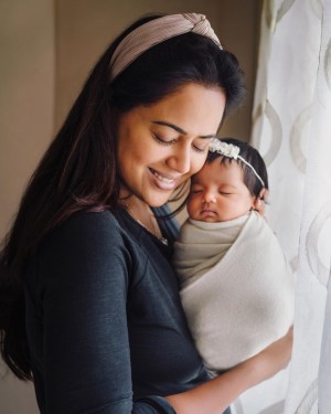 Sameera Reddy (aka) SameeraReddy