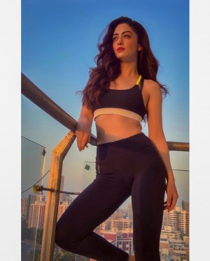 Sandeepa Dhar (aka) Sandeepa