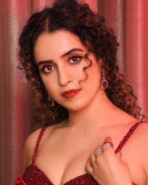 Sanya Malhotra (aka) Sanyaa Malhotra