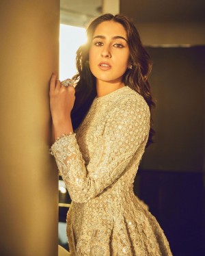 Sara Ali Khan (aka) Saraa ali khan