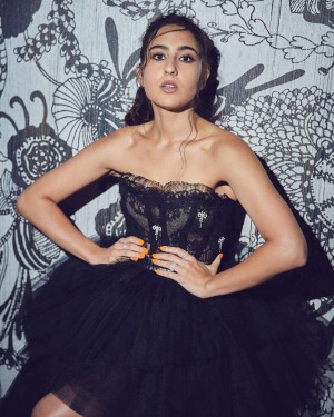 Sara Ali Khan (aka) Saraa ali khan