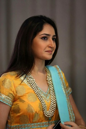 Sayyeshaa Saigal (aka) Sayyeshaa