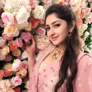 Sayyeshaa Saigal (aka) Sayyeshaa