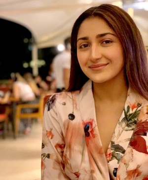 Sayyeshaa Saigal (aka) Sayyeshaa