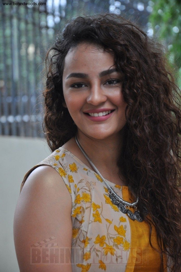 Seerat Kapoor (aka) SeeratKapoor