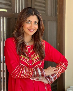 Shilpa Shetty (aka) Actress Shilpa Shetty