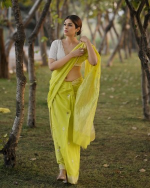 Shraddha Das (aka) Shraddhaa