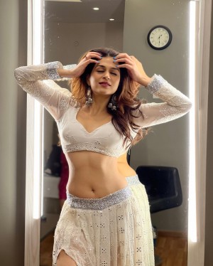 Shraddha Das (aka) Shraddhaa