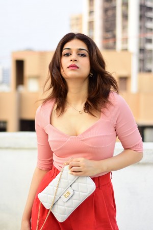 Shraddha Das (aka) Shraddhaa