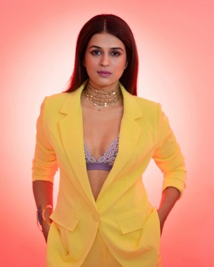 Shraddha Das (aka) Shraddhaa