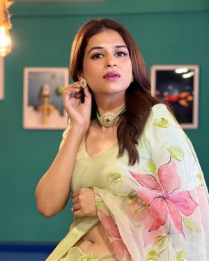 Shraddha Das (aka) Shraddhaa