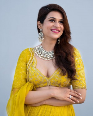 Shraddha Das (aka) Shraddhaa