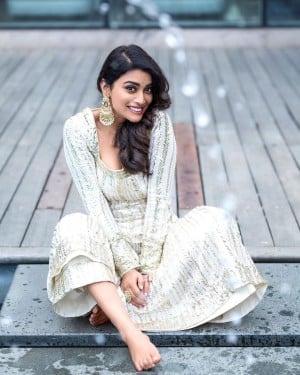 Shriya Saran (aka) Actress Shriya