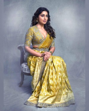 Shriya Saran (aka) Actress Shriya