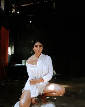 Shriya Saran (aka) Actress Shriya