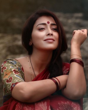 Shriya Saran (aka) Actress Shriya