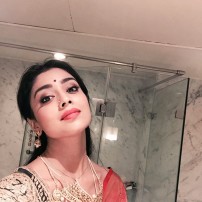 Shriya Saran (aka) Actress Shriya