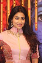 Shriya Saran (aka) Actress Shriya