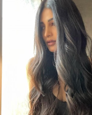 Shruti Haasan (aka) Shruti Hasan