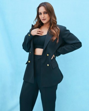 Sonakshi Sinha (aka) Sonakshi