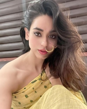 Soundarya Sharma (aka) SoundaryaSharma