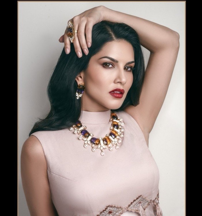 Sunny Leone Aka Sunnyleone Photos Stills And Images