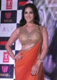 Sunny Leone (aka) SunnyLeone