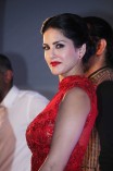 Sunny Leone (aka) SunnyLeone