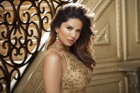 Sunny Leone (aka) SunnyLeone