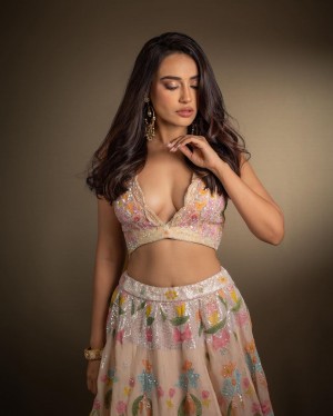 Surbhi Jyoti (aka) Surbhi