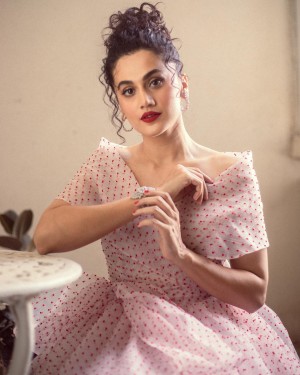 Taapsee Pannu (aka) Actress Tapsee