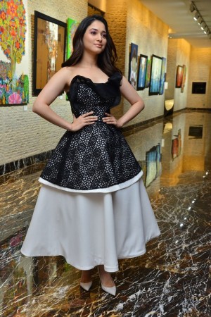 Tamannaah Bhatia (aka) Tamannaah