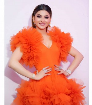 Urvashi Rautela (aka) UrvashiRautela