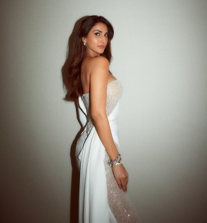 Vaani Kapoor (aka) VaaniKapoor