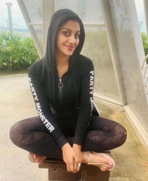 Yashika Aannand (aka) Yashika