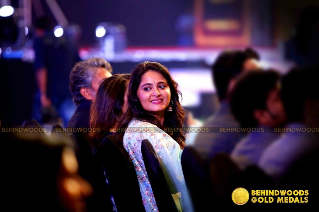 The Candid Photos - Behindwoods Gold Medals 2018 Set 1