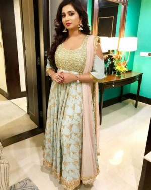 Shreya Ghoshal (aka) ShreyaGhoshal