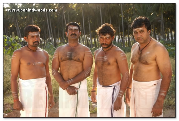 Mayandi Kudumbathar - Movie Gallery