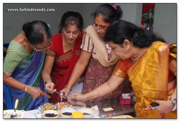 Meghna cooks it up - Images