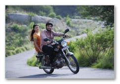 Payanangal Thodarum - Movie Images