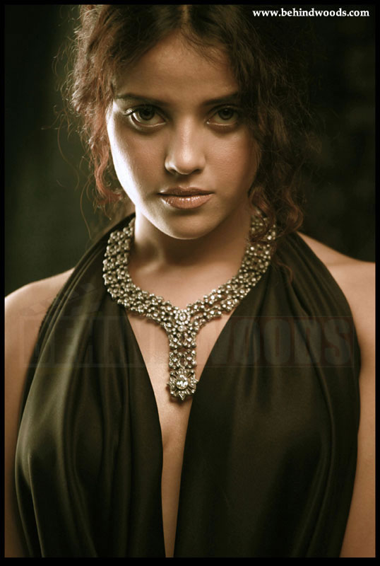 Actress Piya - Images