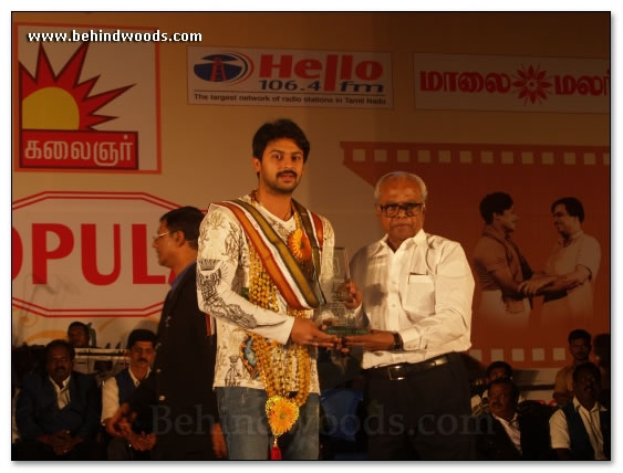 popular-awards-images-behindwoods-popular-awards-images