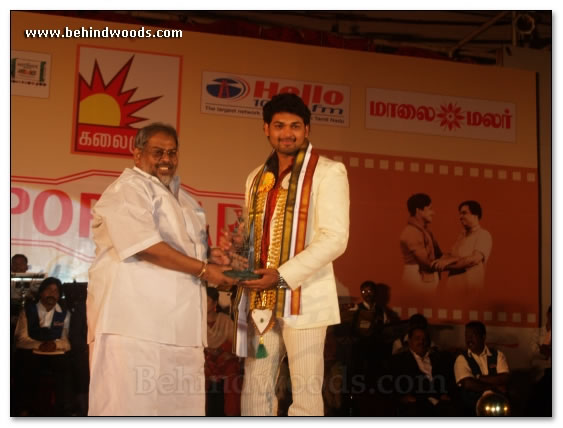 popular-awards-images-behindwoods-popular-awards-images