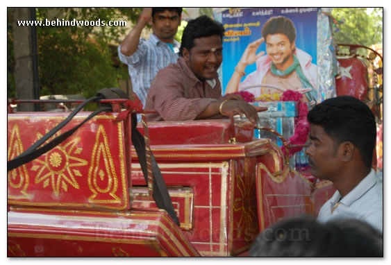 Villu - Fans frenzy - images