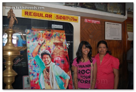 Villu - Fans frenzy - images