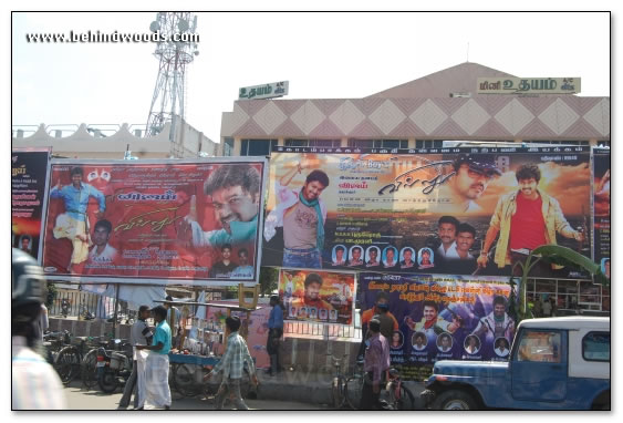 Villu - Fans frenzy - images